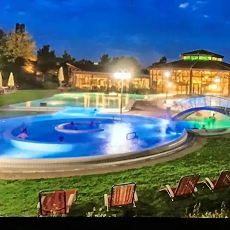 דירה In Thermalbadnaehe